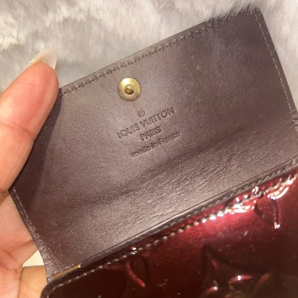 Louis Vuitton Amarante Vernis 4 Ring‎ Key Holder - Picture 2 of 14